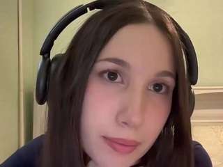 markettavanleeuwen's CamSoda show and profile