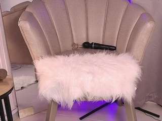 mia-mystic Live Webcam on CamSoda