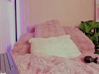 mia-mystic