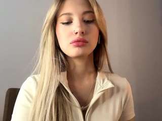 Live webcam model shelamcconnaughy on Soda Cams