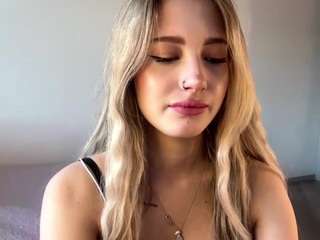 shelamcconnaughy live cam profile