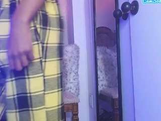 skynlikehenny1 Live Webcam on CamSoda