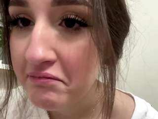 Live webcam model temikamcginity on Soda Cams