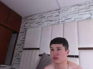 angelaandanllelo live webcam show