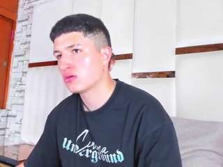 angelaandanllelo live webcam show