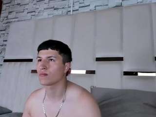 angelaandanllelo's live room