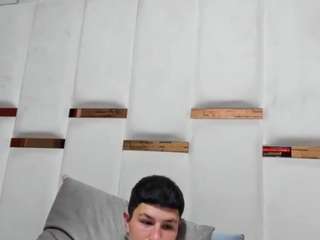 angelaandanllelo's live room