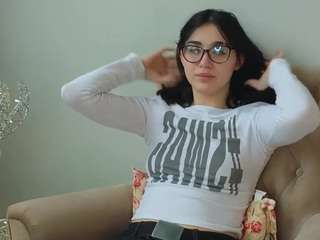 Live webcam model bell-menis on Soda Cams