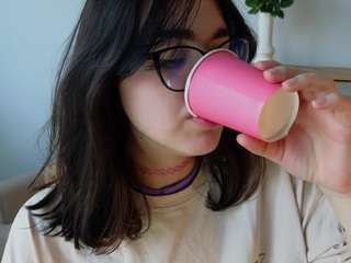 Live webcam model bell-menis on Soda Cams