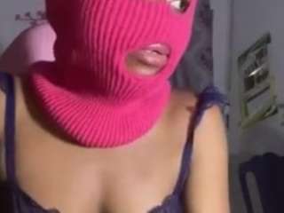 Live webcam model wetykityy on Soda Cams