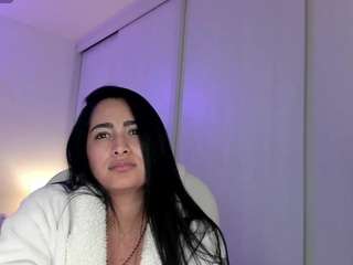 kim-latinhot