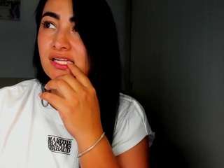 kim-latinhot
