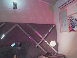 Alinnajohnson's cam show statistics and live stream