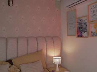 AlinnaJohnson live webcam show