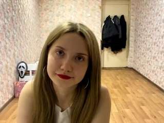 Live webcam model amellyfun on Soda Cams