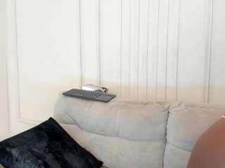 le modèle arianaa-cooper est en webcam porno dans un show sur le site camsoda, il possède les tags suivants: amateur,pussy,jerk off instruction,lingerie,lovense,lush,masturbate,naked,no smoking,orgasm,ride,gape,roleplay,sex toys,shaved pussy,spank,squirter,tattoos,teen (18+),toys