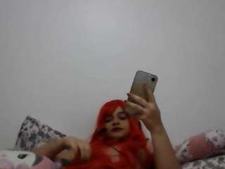 Live webcam model camimikkelsen on Soda Cams