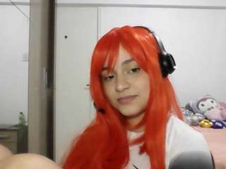 Live webcam model camimikkelsen on Soda Cams