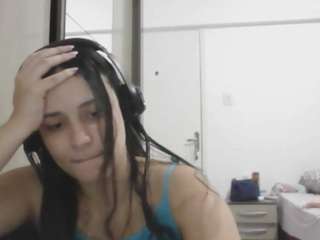 camimikkelsen Live Webcam on CamSoda