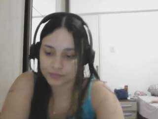 camimikkelsen Live Webcam on CamSoda