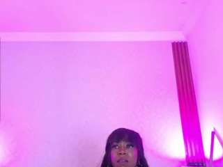 Charlotte-miles live cam