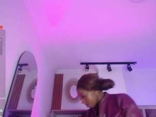 Charlotte-miles live webcam show
