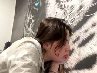 Live webcam model danielazanueta on Soda Cams