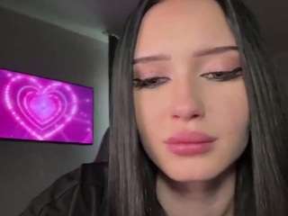 emasivert Live Webcam on CamSoda