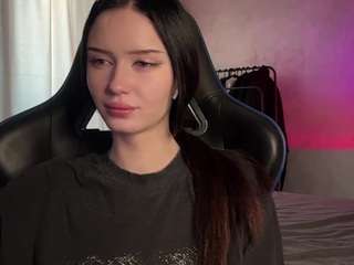 emasivert Live Webcam on CamSoda