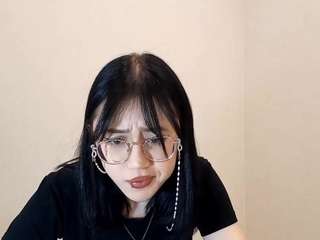 Roxie — LIVE on Camsoda