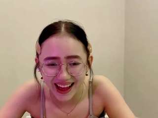 Model ini sedang live sekarang. georgianawaiden