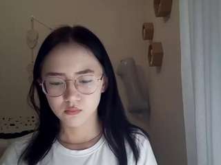 Roxie live webcam show