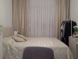 Roxie live webcam show