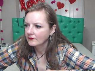 meganpirs Live Webcam on CamSoda