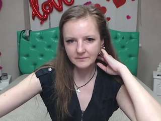 meganpirs's CamSoda show and profile