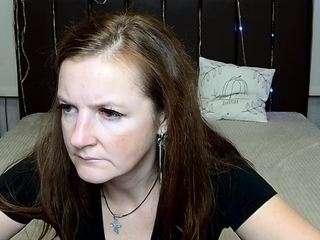 meganpirs's live room