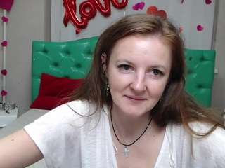 MeganPirs live cam preview