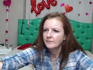 MeganPirs live cam preview