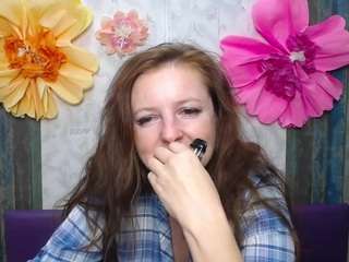 MeganPirs live cam preview
