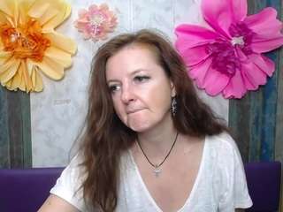 MeganPirs live cam preview