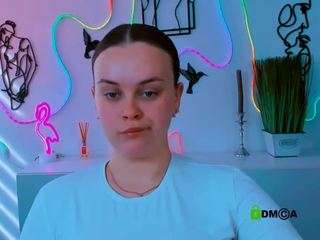 mishel-shy live cam profile