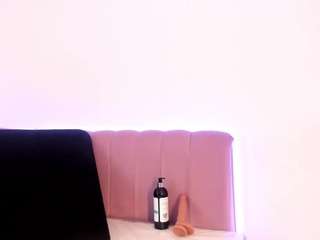 nalahthompson00 Live Webcam on CamSoda