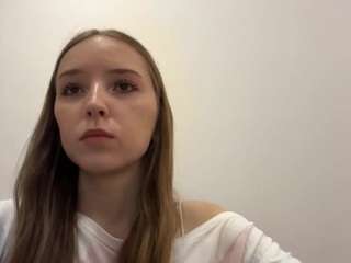 santamckearney's CamSoda show and profile