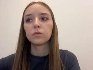 santamckearney's CamSoda show and profile