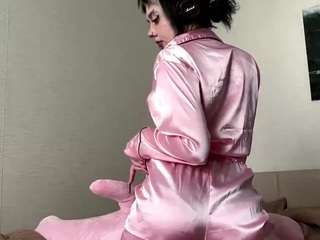 Live webcam model shantelhurt on Soda Cams