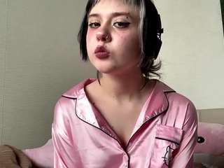 Live webcam model shantelhurt on Soda Cams