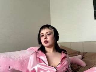 Live webcam model shantelhurt on Soda Cams