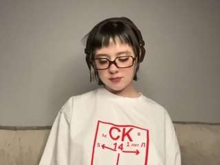 Live webcam model shantelhurt on Soda Cams