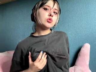 Shantelhurt's cam show statistics and live stream
