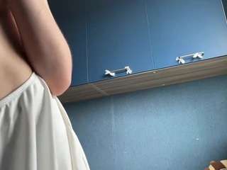 Auesha live webcam show